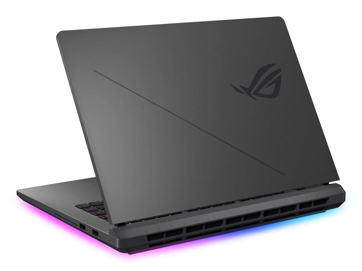 ASUS G615LP-DICS5188W