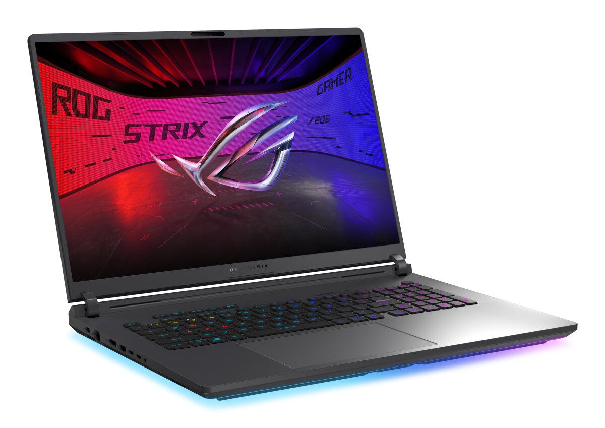 ASUS G815LP-DICS8138W