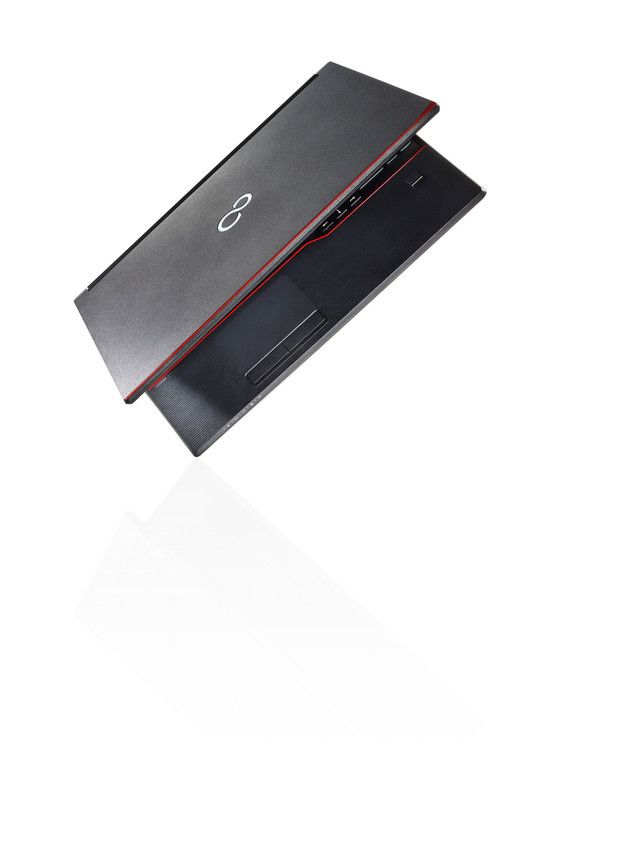FUJITSU E557